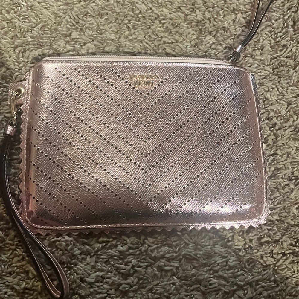 Wristlet